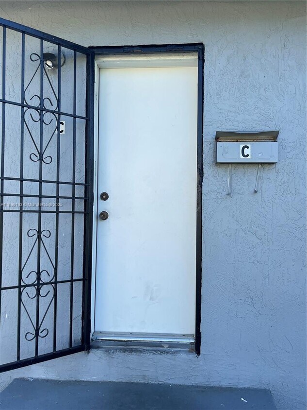 Primary Photo - 135 NE 80th Terrace