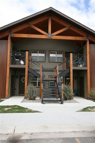 Building Photo - Saddleview Apartment Homes