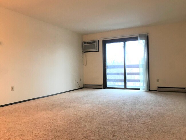 Foto del edificio - 2417 Chalet Gardens Ct