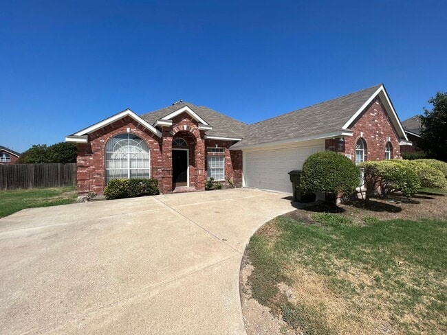 Building Photo - 1141 Nickerson Ln
