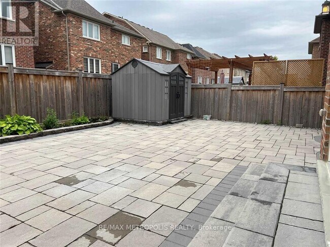 Photo du bâtiment - 21 Corduroy Rd