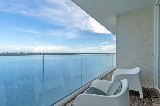 Foto del edificio - 800 Claughton Island Dr