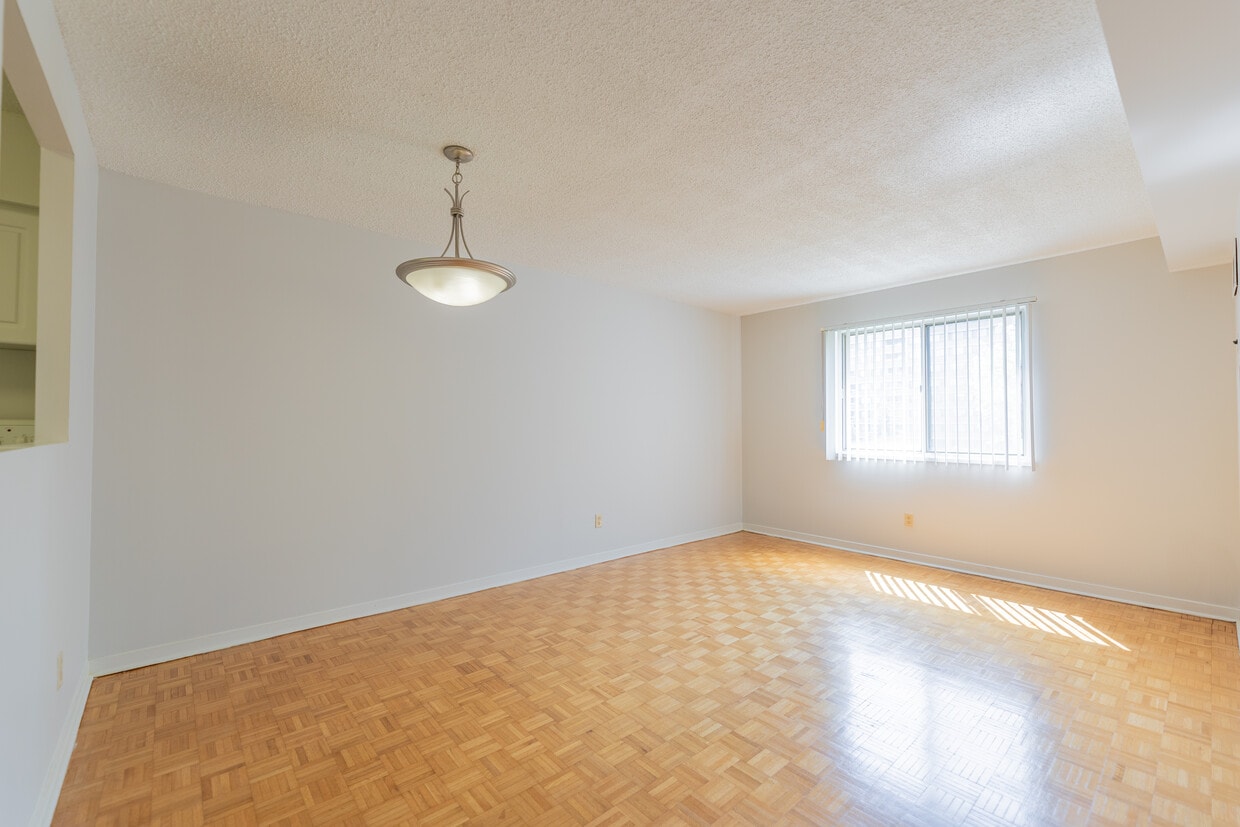 Photo - The Elmwoods Apartments