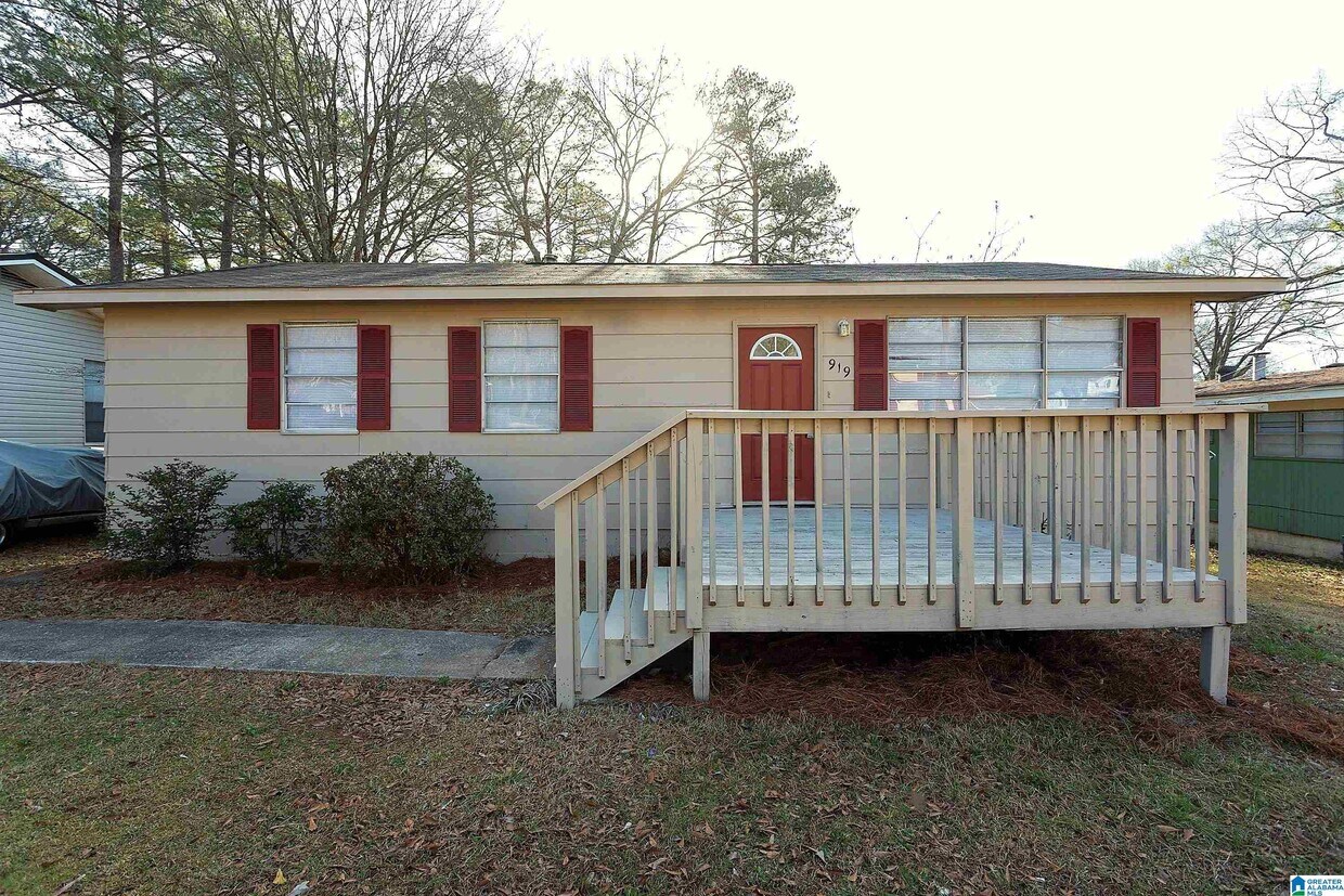 Foto principal - 919 27th Ave N