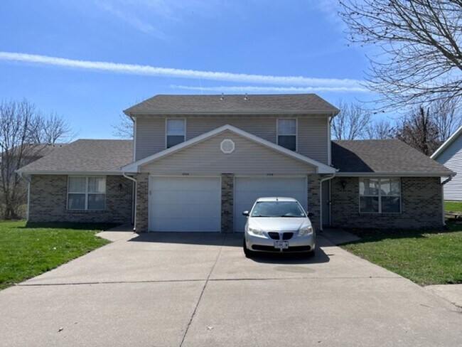 Building Photo - 3566-3568 Prescott Dr