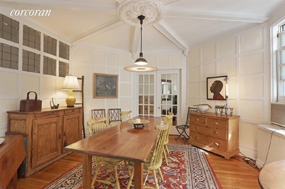 Primary Photo - 527 W 110th St