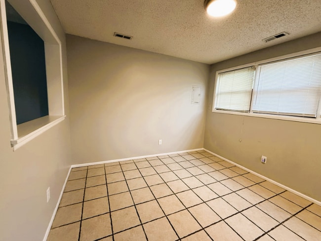 Foto del edificio - 525 N Elder St