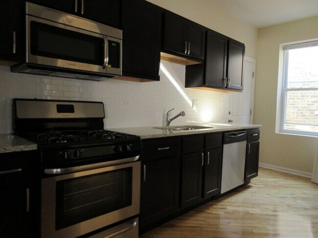 Foto del edificio - 3807 W Hirsch St