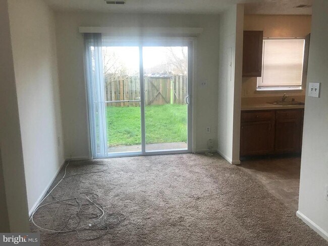 Building Photo - 8637 Cartwright Ct