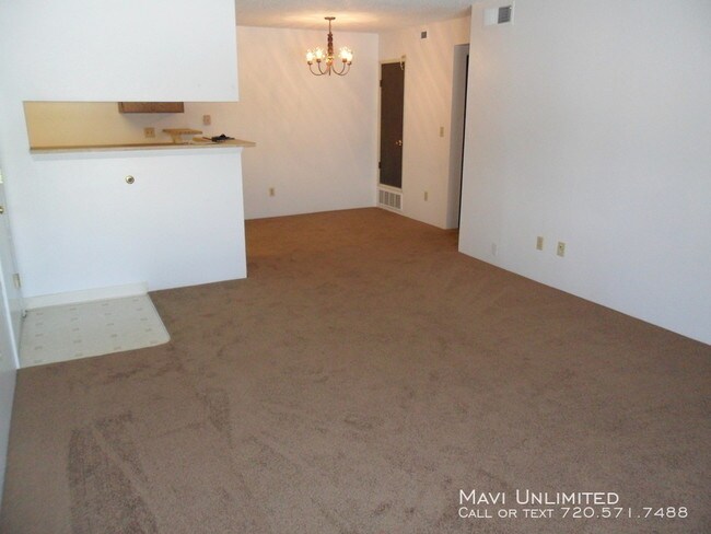 Building Photo - 14444 E Colorado Dr