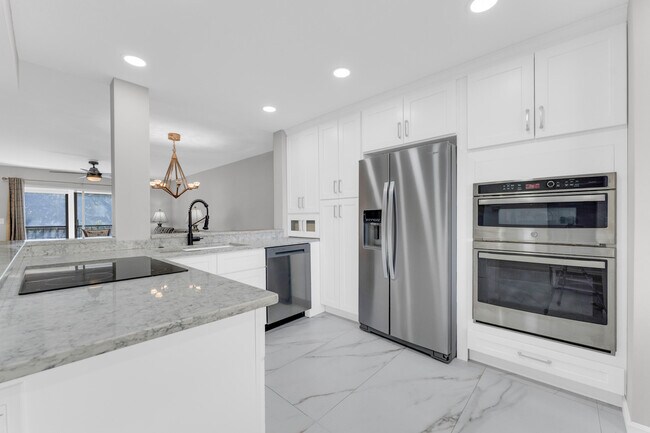 Foto del edificio - 7192 Huntington Ln