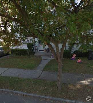 Building Photo - 45 Carver St
