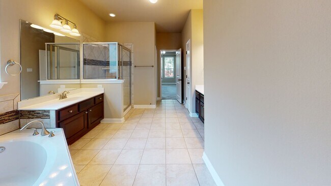 Building Photo - 4209 Oldenburg Ln