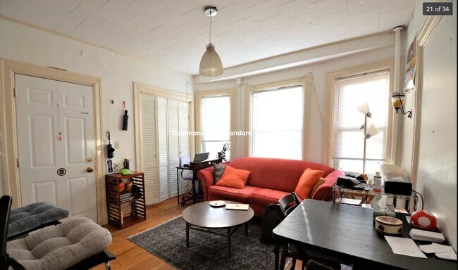 Building Photo - 100 Saint Marys St. Unit 8