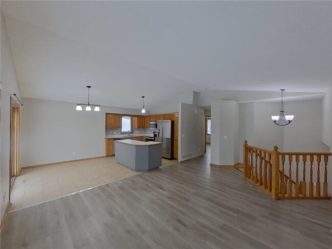 Foto del edificio - 14885 Crandall Ave.