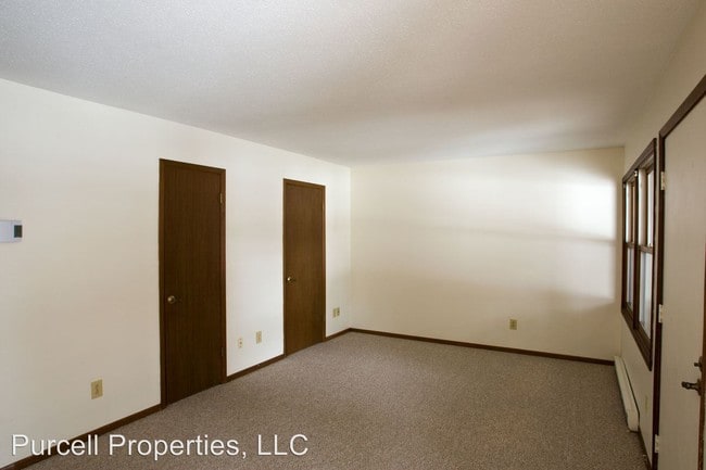 Building Photo - 2 br, 1 bath Apartment - 7 Kimball St