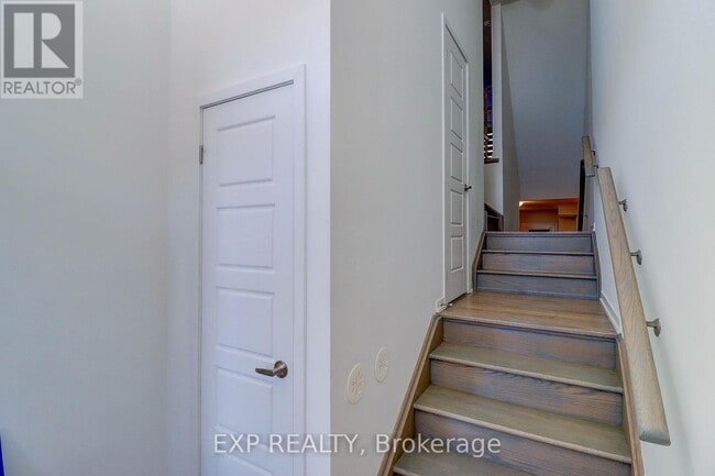 Building Photo - 756 Heathrow Path