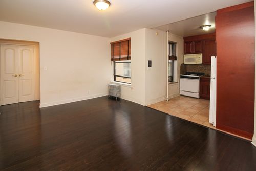 Foto del edificio - 8352 Talbot St