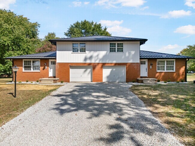 Foto del edificio - 13602 Marlene Ave NW