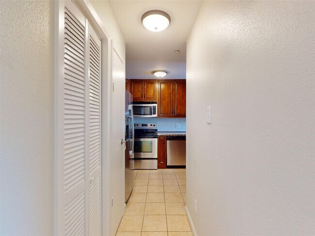 Foto del edificio - 793 Davis Rd