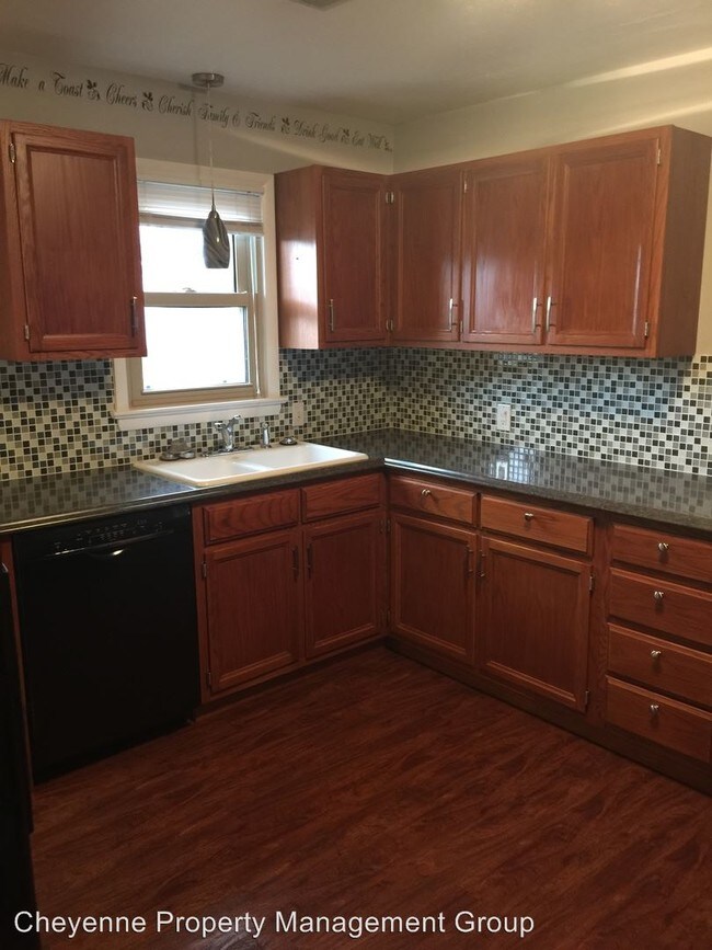 Building Photo - 3 br, 2 bath House - 219 Hobbs Ave.