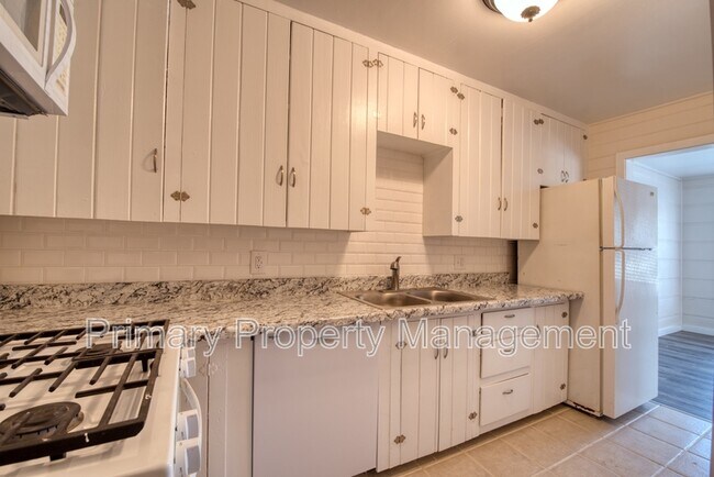 Foto del edificio - 620 NW 27th St