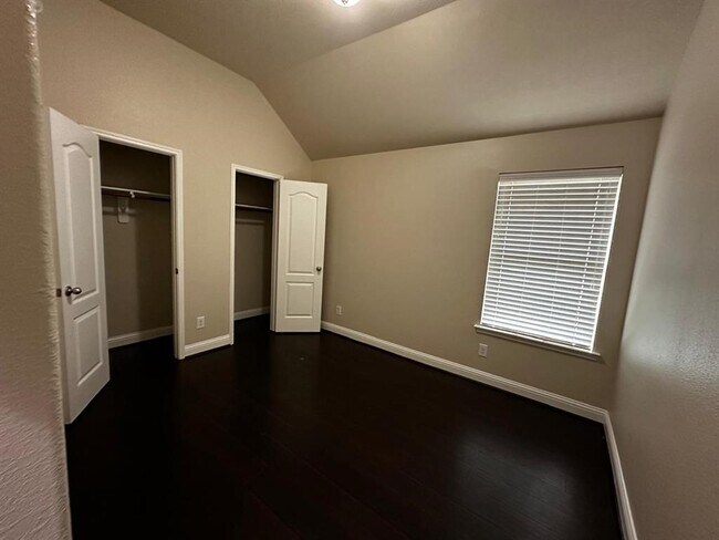 Building Photo - 5018 Beech Fern Dr
