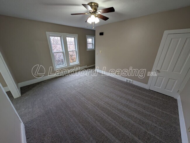 Foto del edificio - Spacious 2-Story Townhome in the Heart of Amherst