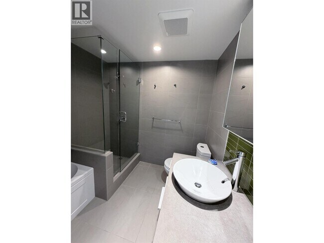 Photo du bâtiment - 108 W Cordova St