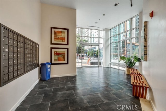 Building Photo - 350 W Ash St