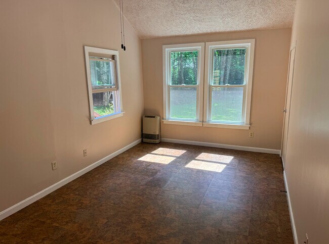 Building Photo - 17 Eider Ln
