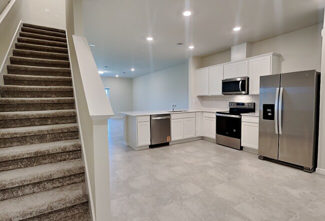 Building Photo - 3187 Emerald Acrs Ln