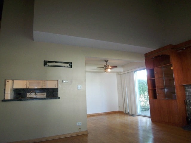 Building Photo - 229 Acorn Dr