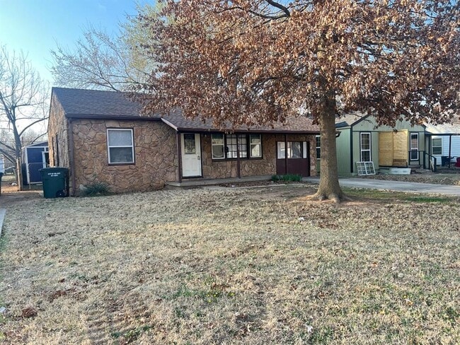 Building Photo - 1817 Breckenridge Dr
