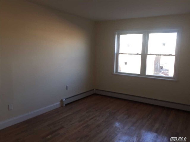Foto del edificio - 101-25 103rd St
