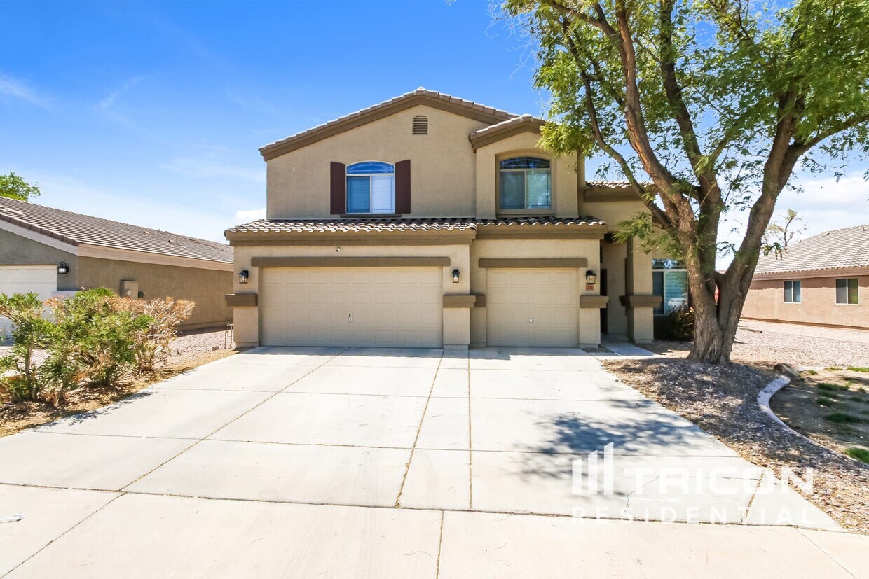 Foto principal - 42783 W Magnolia Rd