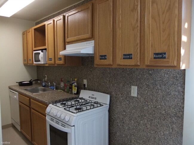 Building Photo - 1 br, 1 bath House - 210 Dryden Rd Apt 22