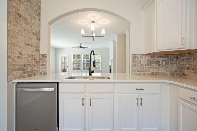 Building Photo - 3343 Chastain Gardens Dr NW