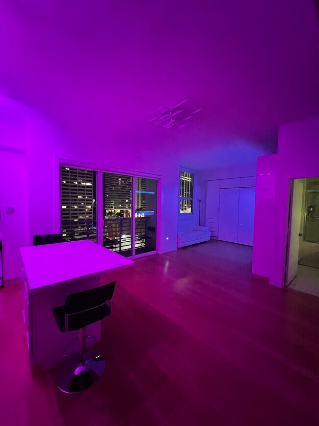 Foto del edificio - 133 NE 2nd Ave