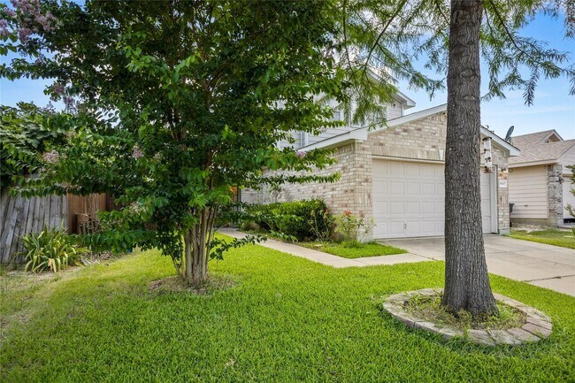 Foto del edificio - Spacious 3 Bedroom, 2.5 Bath Home Ready fo...