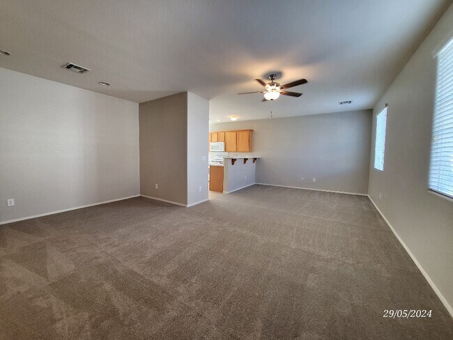 Foto del edificio - 4095 Sparrow Rock St