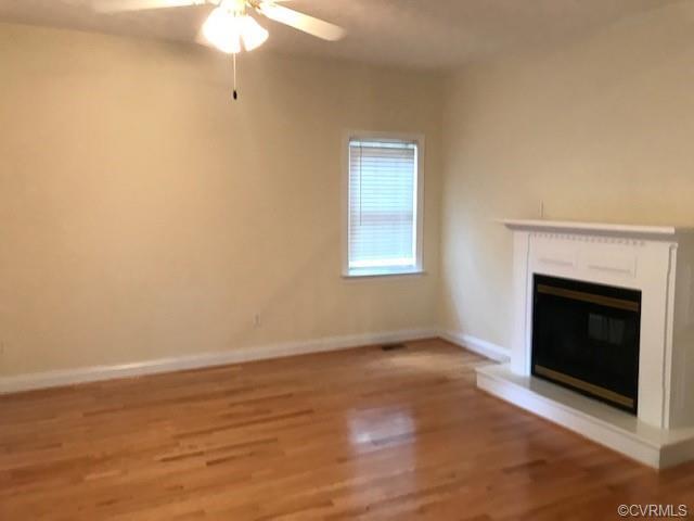 Building Photo - 501 Greyshire Dr