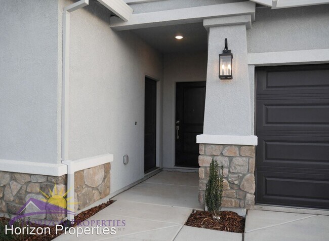 Foto del edificio - 4 br, 3 bath House - 1100 Cedar Drive