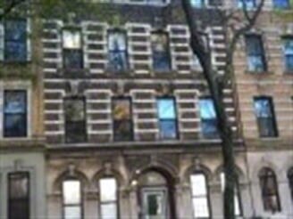 Building Photo - 244 Madison St