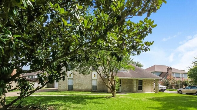 Building Photo - 5618 Forest Timbers Dr