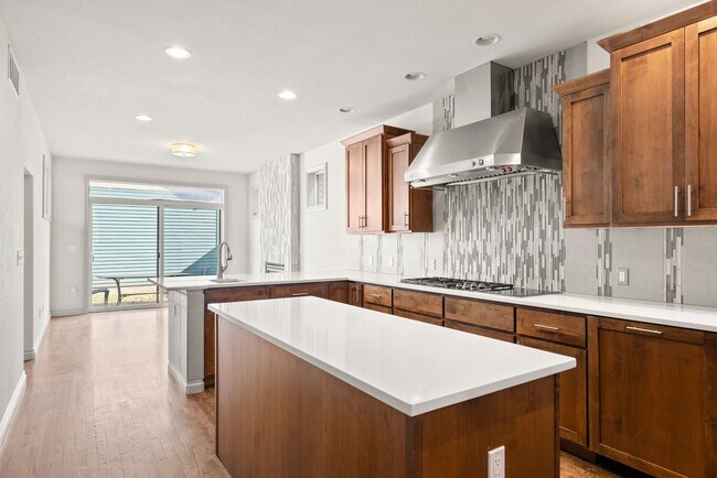 Foto del edificio - 2230 N Washington St