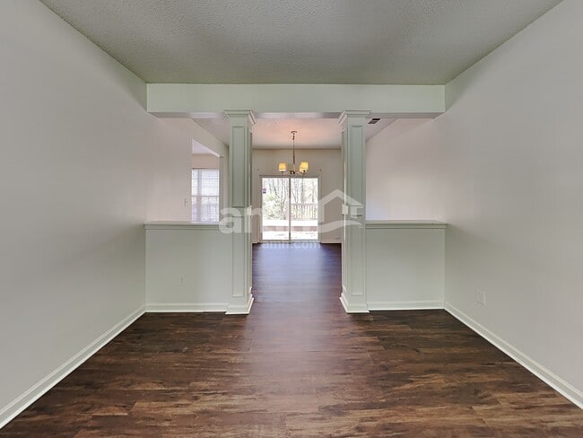 Foto del edificio - 3433 Passour Ridge Ln