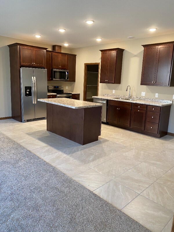 Building Photo - 3812 Doolittle Dr