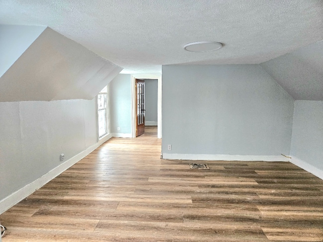 Building Photo - 25 Saltonstall St