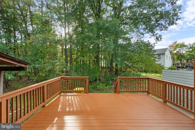 Building Photo - 207 Langdon Farm Cir